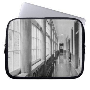 Funda Para Portátil Asia, Japón, Hakodate. Pasillo interior del Antigu