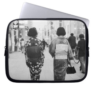 Funda Para Portátil Asia, Japón, Tokio. Geishas en el Ginza.