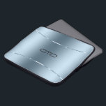 Funda Para Portátil Aspecto moderno de acero inoxidable azul metálico<br><div class="desc">Imagen moderna,  simple y minimalista de un fondo metálico azul de acero inoxidable con un brillante acento azul.</div>