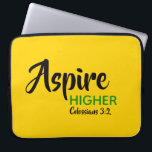 Funda Para Portátil ASPIRE HIGHER Yellow Inspirador Christian<br><div class="desc">Mensaje inspirador - Aspire más alto - con referencia a las escrituras Colossian 3:2 "Pon tu mente en las cosas de arriba". Un mensaje motivacional, mostrado de forma sencilla pero elegante. El texto es totalmente personalizable, por lo que puede personalizarlo con su propio mensaje favorito y referencia de secuencias de...</div>