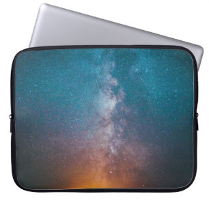 FUNDA PARA PORTÁTIL AZUL, AMARILLO Y PIEL DE ESTRELLA DURANTE LA NOCHE
