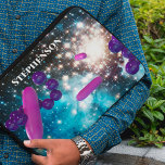 Funda Para Portátil Bacterias En El Espacio Personalizadas<br><div class="desc">Las varas negativas gram y el hurto de cocos grampositivos a través del espacio para la vida de semilla en la Tierra.</div>