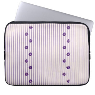 Funda Para Portátil Bandas violetas de moda y filas de flores moradas