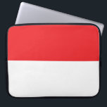 Funda Para Portátil Bandera de Indonesia<br><div class="desc">Bandera indonesia con colores y forma oficiales.</div>