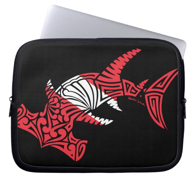 Funda Para Portátil Bandera Tribal Scuba Hammerhead (Frente)
