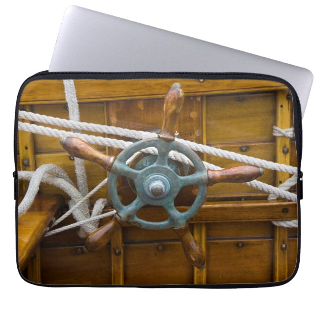 Funda Para Portátil Barco de madera antiguo (Frente)
