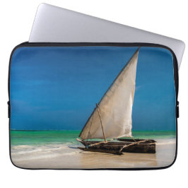 Funda Para Portátil Barco de pesca tradicional en la playa