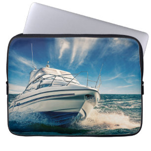Funda Para Portátil Barco del poder que entra en el puerto de