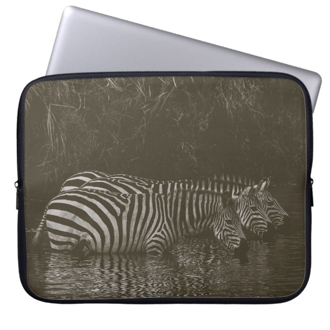 FUNDA PARA PORTÁTIL BEBIDA DE LA FAMILIA ZEBRA (Frente)