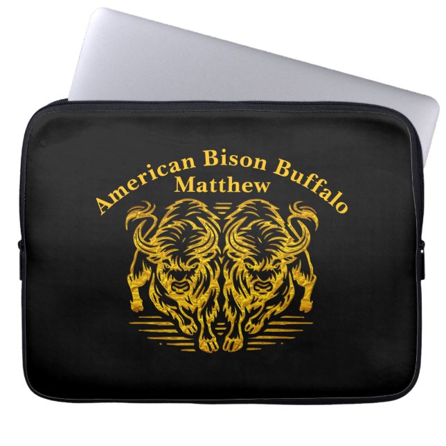 Funda Para Portátil Bison dorado cruza las llanuras al atardecer (Frente)