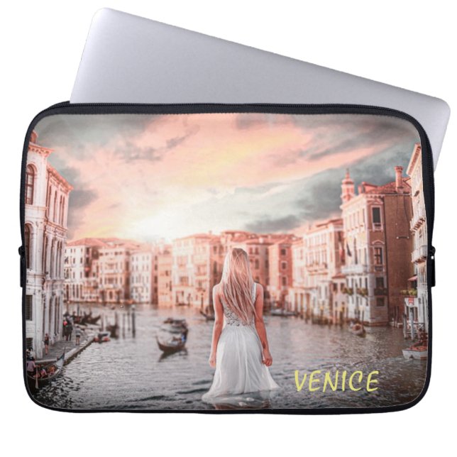 Funda Para Portátil Blondie En La Venecia Romántica (Frente)