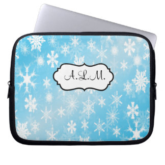 Funda para portátil Blue and White Snowflakes