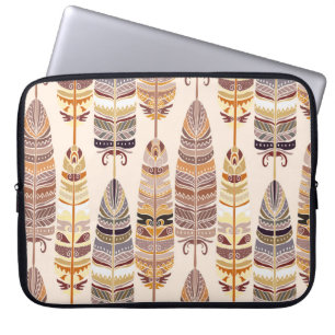 Funda Para Portátil Boho Feathers: Patrón tribal de Seamless