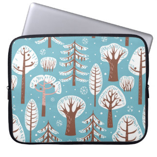 Funda Para Portátil Bosque, árboles. El fondo es impecable. Invierno