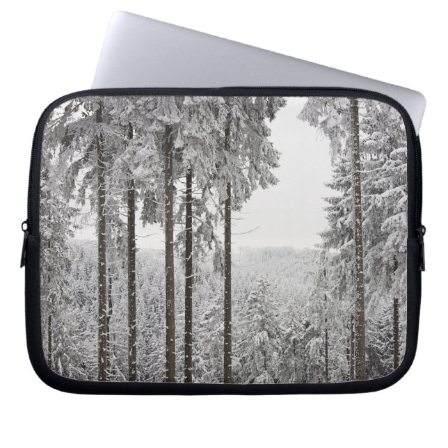 Funda Para Portátil Bosque imperecedero en invierno (Frente)