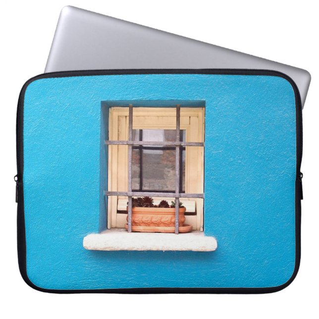 FUNDA PARA PORTÁTIL BROWN CLAY POT ON WINDOWS (Frente)