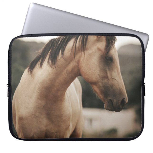 FUNDA PARA PORTÁTIL BROWN HORSE (Frente)