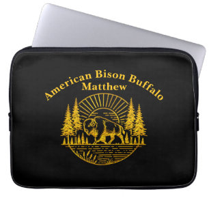 Funda Para Portátil Búfalo caminando junto al río al atardecer