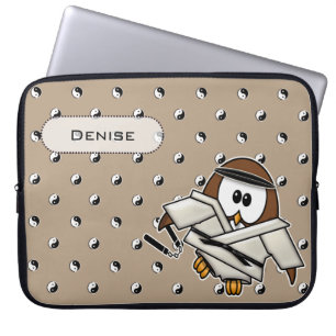 Funda Para Portátil búho maestro de arte marcial