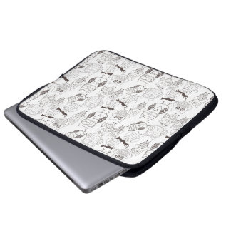 Funda Para Portátil Búhos del Doodle de Brown y del blanco