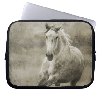 Funda Para Portátil Caballo rustico galopante andaluz