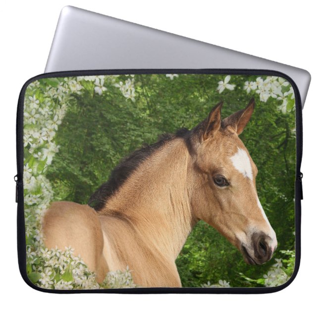 Funda Para Portátil Caballos de la fantasía: Flores (Frente)