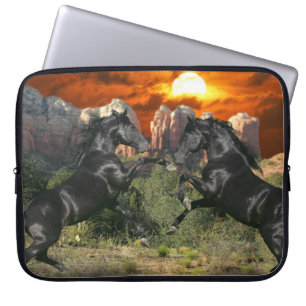 Funda Para Portátil Caballos de la fantasía: Magia negra