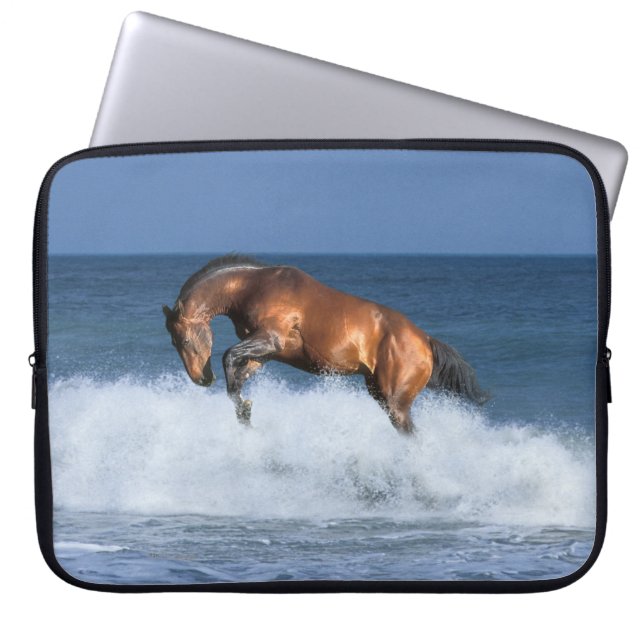 Funda Para Portátil Caballos de la fantasía: Selle Francais y mar (Frente)
