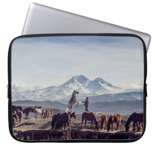 FUNDA PARA PORTÁTIL CABALLOS EN LA MONTAÑA DE VISTA DE CAMPO ABIERTO 