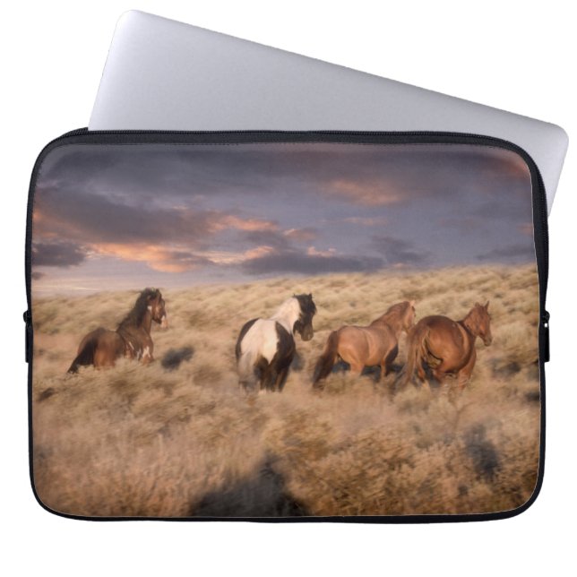 Funda Para Portátil Caballos salvajes corriendo (Frente)