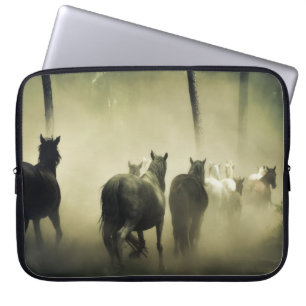 Funda Para Portátil Caballos salvajes corriendo