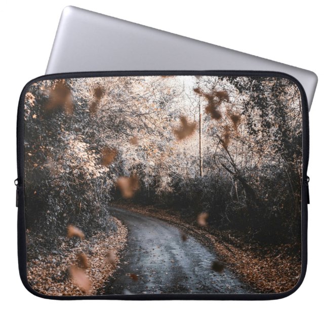 FUNDA PARA PORTÁTIL CAÍDA DE HOJAS SECAS (Frente)