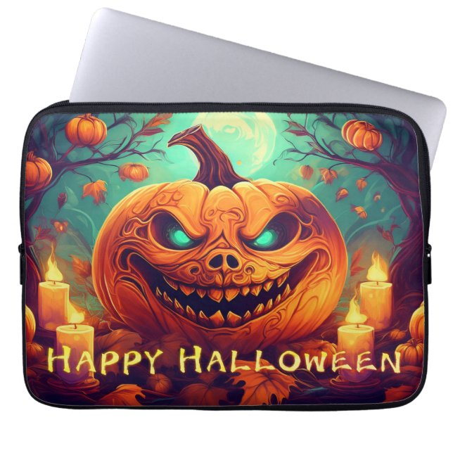 Funda Para Portátil Calabaza con cara de miedo entre velas, Halloween (Frente)
