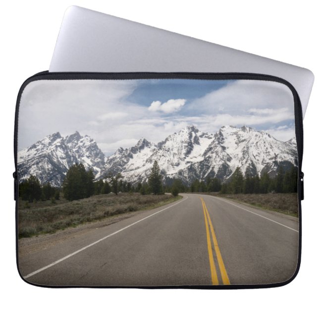 Funda Para Portátil Camino a la cordillera de Teton (Frente)