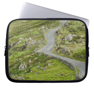 Funda Para Portátil Camino entre Ballaghacahreen y Caherkeen.