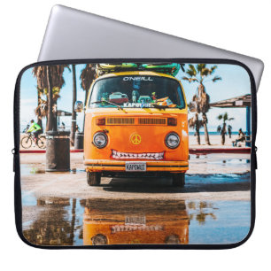 Funda Para Portátil camioneta naranja con tabla de surf arriba