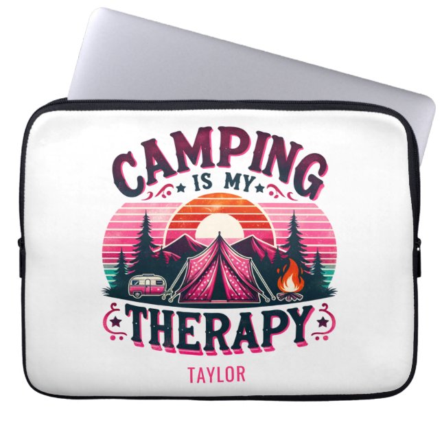 Funda Para Portátil Camping Es Mi Terapia (Frente)