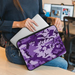 Funda Para Portátil Camuflaje morado, ejército<br><div class="desc">Elegante,  elegante y sofisticado patrón de camuflaje en color púrpura. Regalo moderno y moderno,  perfecto para el amante del ejército en tu vida.</div>