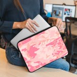 Funda Para Portátil Camuflaje rosa, ejército, ejército<br><div class="desc">Elegante,  elegante y sofisticado diseño de camuflaje en color rosa. Regalo moderno y moderno,  perfecto para el amante del ejército en tu vida.</div>