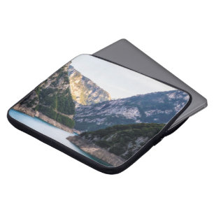 Funda Para Portátil cañón del río Piva en el norte de Montenegro.