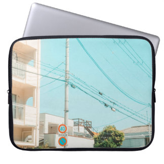 FUNDA PARA PORTÁTIL CARRETERA CERCA DE LA CASA