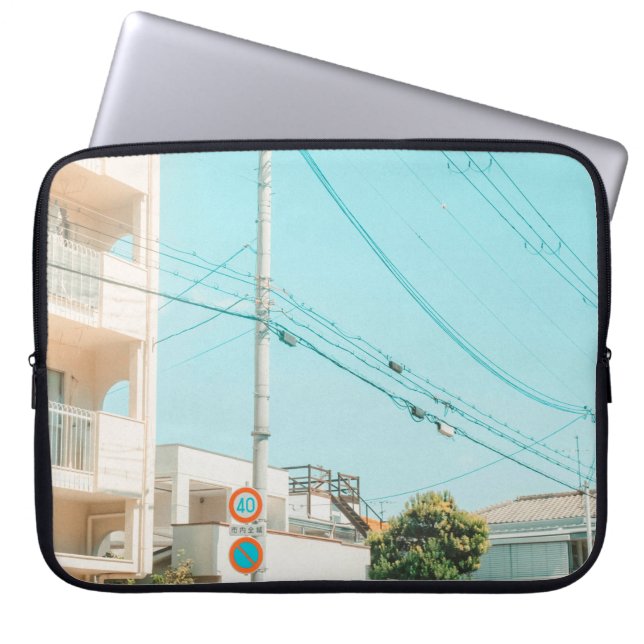 FUNDA PARA PORTÁTIL CARRETERA CERCA DE LA CASA (Frente)