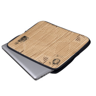 Funda Para Portátil Cartulina dañada vieja de Brown con los sellos y