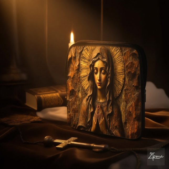 Funda Para Portátil Carved Devotion  Wooden Mary (Subido por el creador)