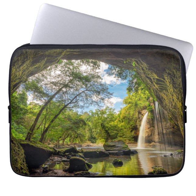 Funda Para Portátil Cascada de Haew Suwat (Frente)