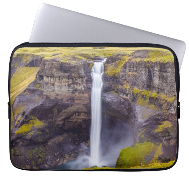 Funda Para Portátil Cascada de Haifosin, Islandia (Frente)