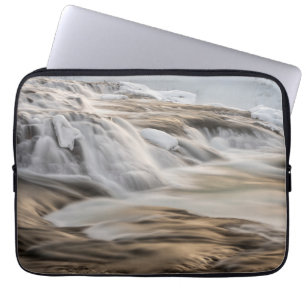 Funda Para Portátil Catarata Godafoss, invierno, Islandia