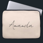 Funda Para Portátil Champagne Pink Plain Simple Minimalista Moderno<br><div class="desc">Diseño sencillo,  moderno y minimalista. Esta plantilla se puede personalizar para satisfacer todas las ocupaciones profesionales.</div>