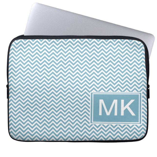 Funda Para Portátil Chevron azul con monograma (Frente)