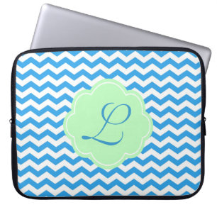 Funda Para Portátil Chevron azul, forma verde claro, monograma